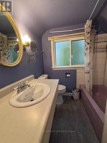 7 Calderon Crescent, Toronto, ON - Indoor Photo Showing Bathroom