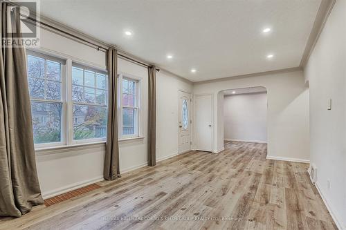 7 Calderon Crescent, Toronto, ON - Indoor Photo Showing Other Room