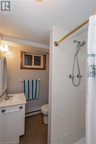 124 Clara Court, North Bay, ON - Indoor Photo Showing Bathroom