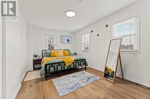 13028 Tecumseh Road East, Tecumseh, ON - Indoor Photo Showing Bedroom