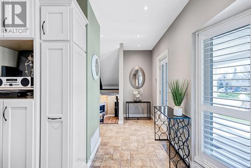 11 Rayne Avenue, Oakville, ON - Indoor Photo Showing Other Room