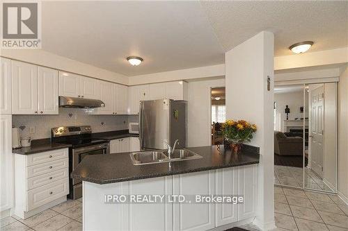 5458 Longford Drive, Mississauga, ON - Indoor Photo Showing Kitchen With Stainless Steel Kitchen With Double Sink