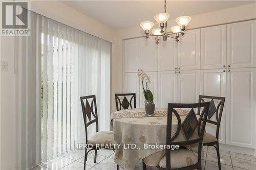 5458 Longford Drive, Mississauga, ON - Indoor Photo Showing Dining Room