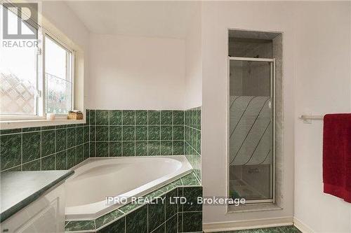 5458 Longford Drive, Mississauga, ON - Indoor Photo Showing Bathroom