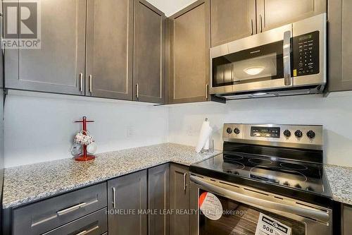 429 - 95 Dundas Street E, Oakville, ON - Indoor Photo Showing Kitchen