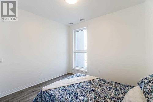 429 - 95 Dundas Street E, Oakville, ON - Indoor Photo Showing Bedroom