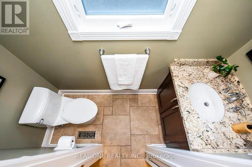 1312 Fieldcrest Lane, Oakville, ON - Indoor Photo Showing Bathroom