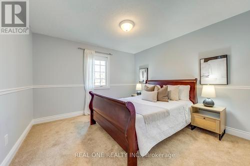 1312 Fieldcrest Lane, Oakville, ON - Indoor Photo Showing Bedroom