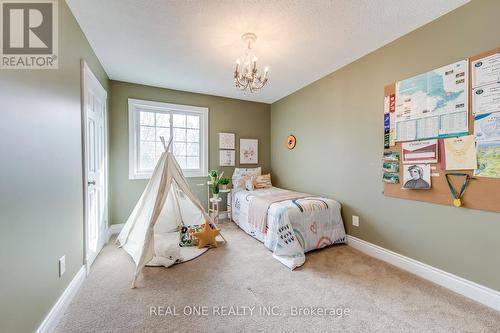 1312 Fieldcrest Lane, Oakville, ON - Indoor Photo Showing Bedroom