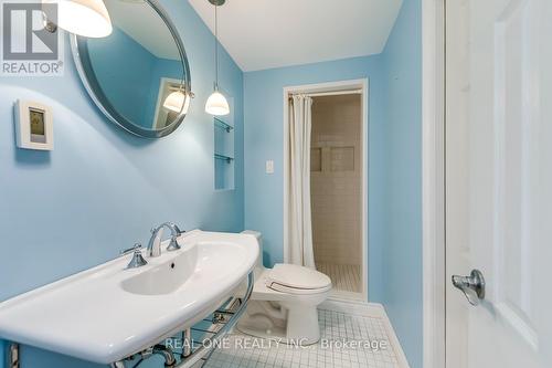 1312 Fieldcrest Lane, Oakville, ON - Indoor Photo Showing Bathroom