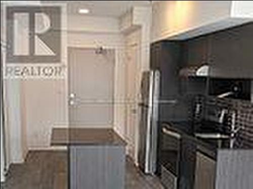 B 127 - 1119 Cooke Boulevard, Burlington, ON - Indoor Photo Showing Kitchen