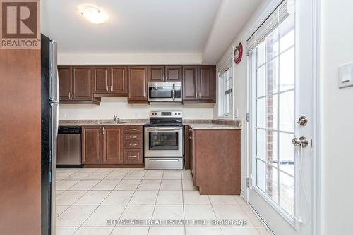 85 - 1000 Asleton Boulevard, Milton, ON - Indoor Photo Showing Kitchen