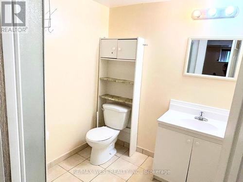 184 Folkstone Crescent, Brampton, ON - Indoor Photo Showing Bathroom