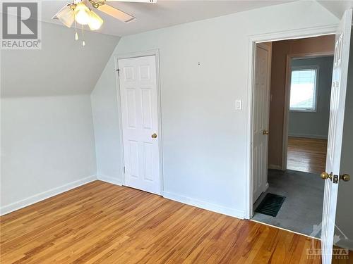 1993 Naples Avenue, Ottawa, ON - Indoor Photo Showing Other Room