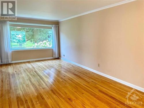 1993 Naples Avenue, Ottawa, ON - Indoor Photo Showing Other Room