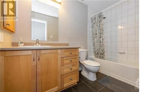 113 Glendore Street, Ottawa, ON - Indoor Photo Showing Bathroom