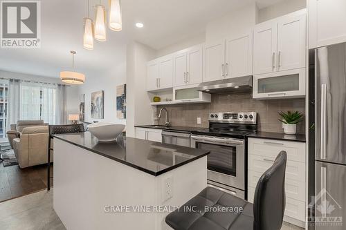 1404 - 200 Inlet, Ottawa, ON - Indoor Photo Showing Kitchen