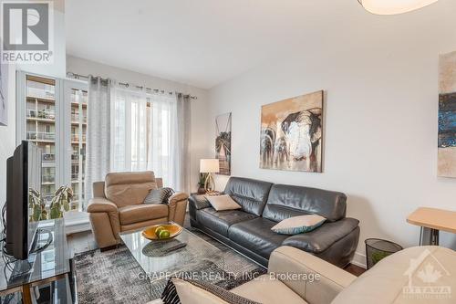 1404 - 200 Inlet, Ottawa, ON - Indoor Photo Showing Living Room