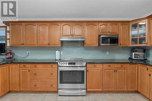 4272 Patrick Avenue, Windsor, ON - Indoor Photo Showing Kitchen