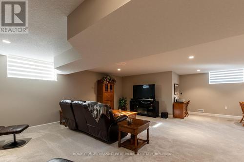 1601 Ed Ervasti Crescent, London, ON - Indoor Photo Showing Basement