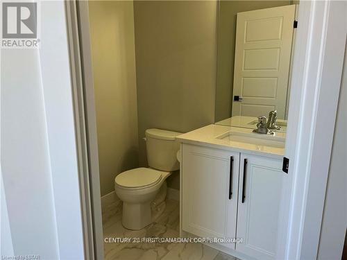 140 Doan Drive, Middlesex Centre (Kilworth), ON - Indoor Photo Showing Bathroom