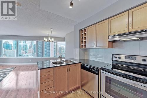 2811 - 210 Victoria Street, Toronto, ON - Indoor Photo Showing Kitchen With Double Sink