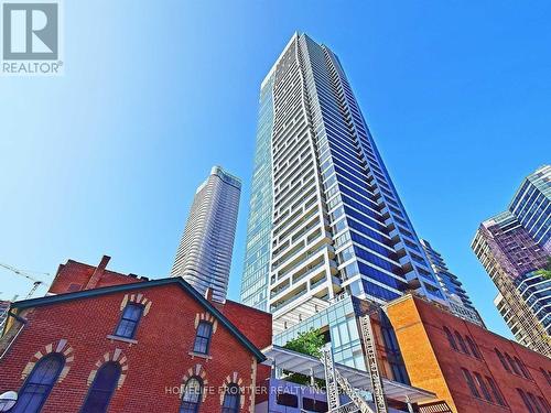 1111 - 5 St Joseph Street, Toronto, ON - Outdoor