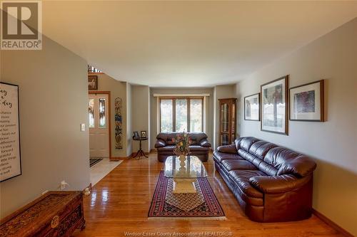 1932 Hebert Street, Tecumseh, ON - Indoor Photo Showing Living Room