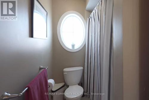 63 Buxton Lane, Clarington, ON - Indoor Photo Showing Bathroom