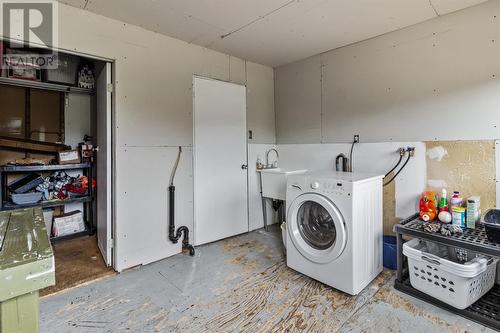 172 Main Road, Pouch Cove, NL - Indoor Photo Showing Laundry Room