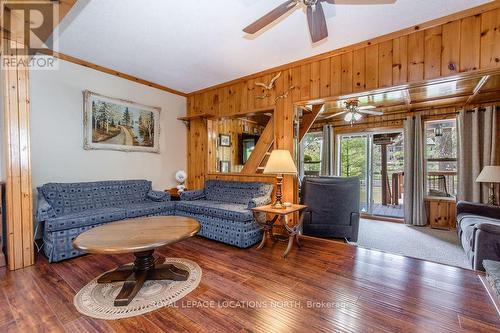 72 Stroud Crescent, Wasaga Beach, ON - Indoor Photo Showing Living Room