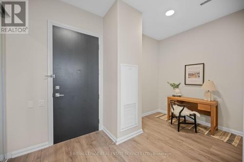 Ph810 - 4208 Dundas Street W, Toronto, ON - Indoor Photo Showing Other Room