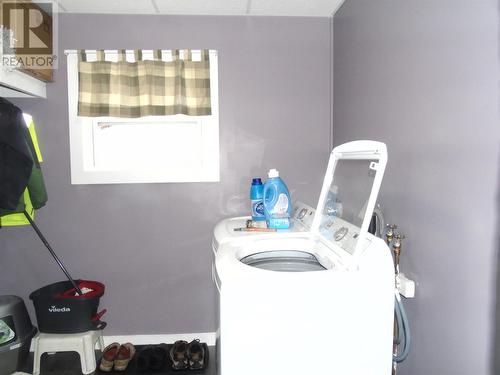 21 Fourth Street, Bell Island, NL - Indoor Photo Showing Laundry Room