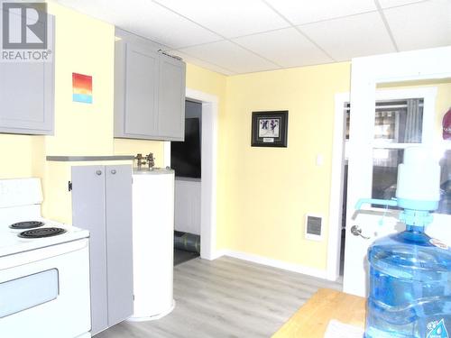 21 Fourth Street, Bell Island, NL - Indoor Photo Showing Kitchen