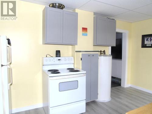 21 Fourth Street, Bell Island, NL - Indoor Photo Showing Kitchen