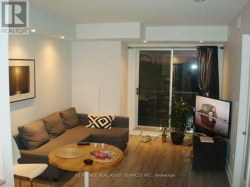 810 - 100 Champagne Avenue S, Ottawa, ON - Indoor Photo Showing Living Room