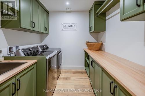 1025 Davis Drive, Gravenhurst, ON - Indoor Photo Showing Laundry Room