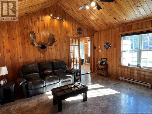 30 Ch Camp, Dsl De Drummond/Dsl Of Drummond, NB - Indoor Photo Showing Living Room