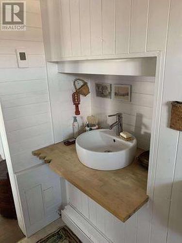 39 Little Harbour Road, Fogo Island (Barr'D Islands), NL - Indoor Photo Showing Bathroom