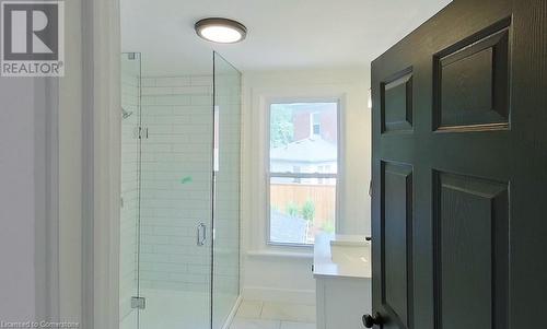 377 Main Street Unit# 4, Woodstock, ON - Indoor Photo Showing Bathroom