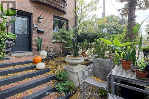 207 George Street, Toronto, ON - Outdoor