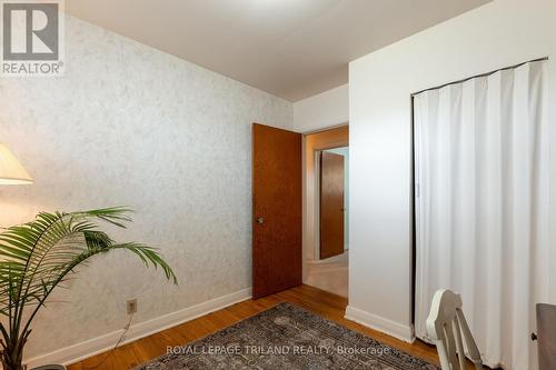 1833 Whitehall Drive, London, ON - Indoor Photo Showing Other Room