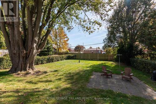 1833 Whitehall Drive, London, ON - Outdoor With Backyard