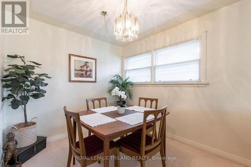 1833 Whitehall Drive, London, ON - Indoor Photo Showing Dining Room