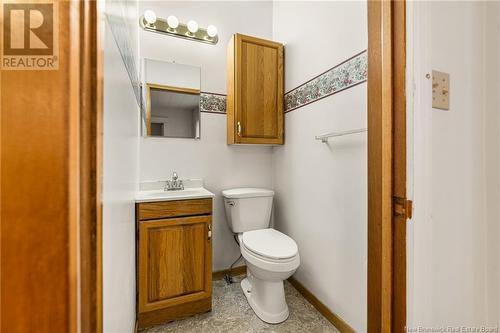 42 Enterprise Street, Moncton, NB - Indoor Photo Showing Bathroom