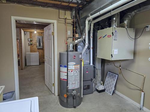 1463 Mountain Road, Thunder Bay, ON - Indoor Photo Showing Basement