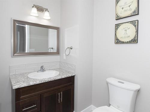 214 200 Oasis Lane N, Thunder Bay, ON - Indoor Photo Showing Bathroom