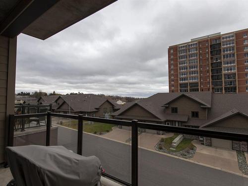 214 200 Oasis Lane N, Thunder Bay, ON - Outdoor With Balcony