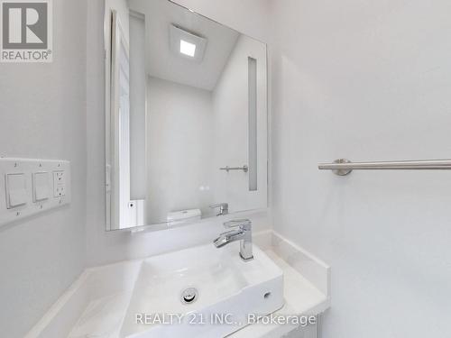 40 Greenock Avenue, Toronto, ON - Indoor Photo Showing Bathroom