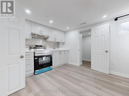 40 Greenock Avenue, Toronto, ON - Indoor Photo Showing Kitchen